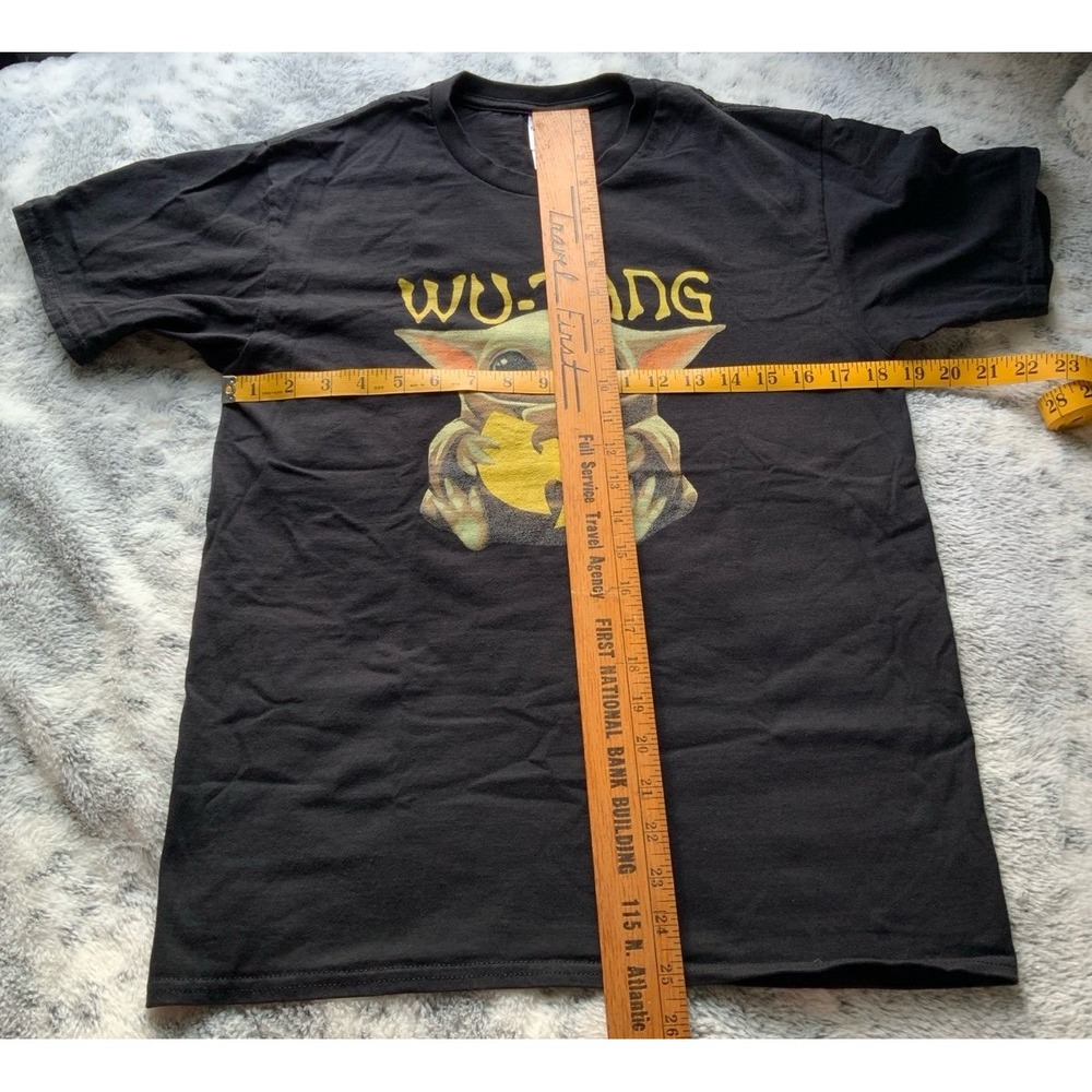 Gilda, WuTang Grogu Baby Yoda T-shirt size Medium‎